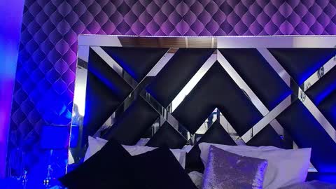 Snapshot of victtoria_lee chatting on 4, 11, 2025 victtoria lee online show from 4, 11, 2025