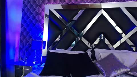 Snapshot of victtoria_lee chatting on 8, 11, 2025 victtoria lee online show from 8, 11, 2025