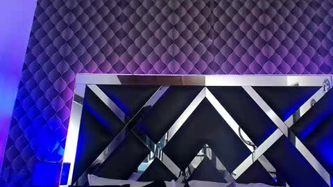 Snapshot of victtoria_lee chatting on 8, 11, 2025 victtoria lee online show from 8, 11, 2025