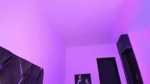 Snapshot of victtoriamoon_1 chatting on 4, 5, 2026 Moon online show from 4, 5, 2026
