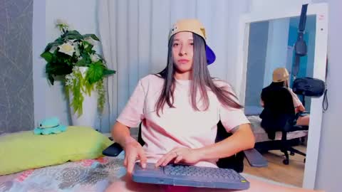Snapshot of viictoriiasaenz chatting on 24, 4, 2026 viictoriiasaenz online show from 24, 4, 2026
