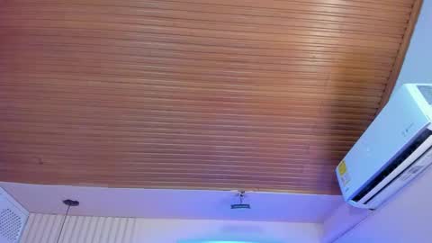 Viiolett online show from 14, 9, 2025