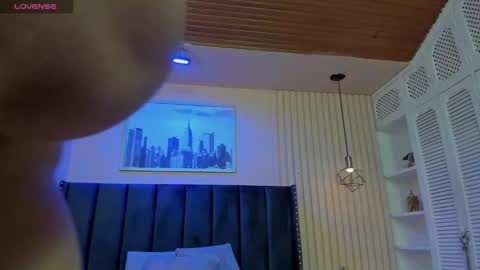 Viiolett online show from 8, 10, 2025