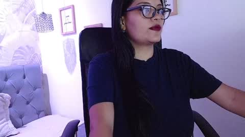Snapshot of viiolleta chatting on 8, 1, 2025 viioleta online show from 8, 1, 2025
