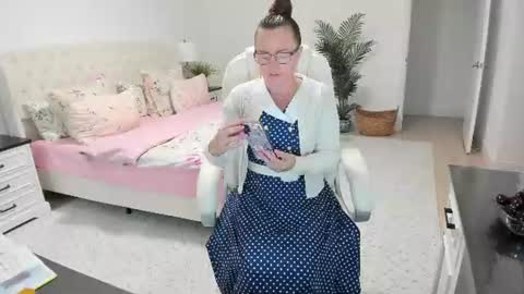 Snapshot of vika7333 chatting on 17, 7, 2026 Ukrainian-woman online show from 17, 7, 2026