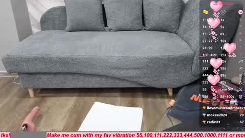 vika style online show from 20, 1, 2025