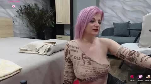 vika style online show from 23, 3, 2026