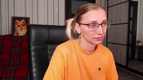 Snapshot of vikaericka chatting on 16, 7, 2026 Vika online show from 16, 7, 2026
