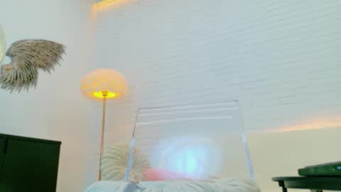 Snapshot of vikafever chatting on 12, 11, 2025 vikafever online show from 12, 11, 2025