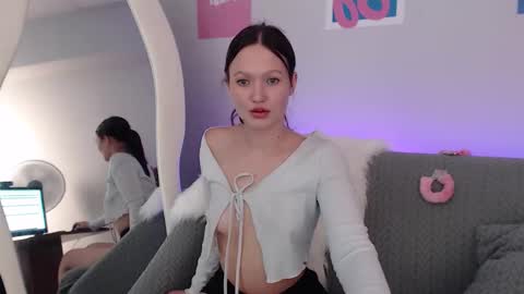 Snapshot of viki_moor chatting on 16, 9, 2025 Viki online show from 16, 9, 2025