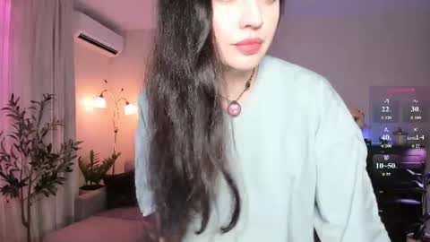 Snapshot of vikibellson chatting on 13, 6, 2026 Viki Bellson online show from 13, 6, 2026