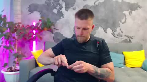 vikingchrisss online show from 4, 7, 2026
