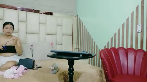 vikiTomson online show from 18, 3, 2026