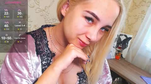 Snapshot of vikiwaitingforyou chatting on 4, 1, 2025 Vitoria online show from 4, 1, 2025