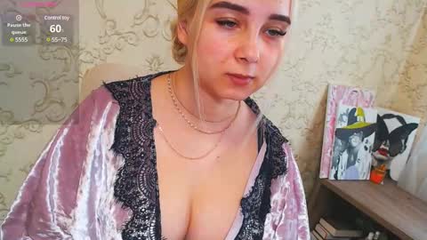 Snapshot of vikiwaitingforyou chatting on 5, 1, 2025 Vitoria online show from 5, 1, 2025