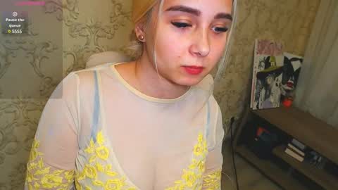 Snapshot of vikiwaitingforyou chatting on 5, 2, 2025 Vitoria online show from 5, 2, 2025