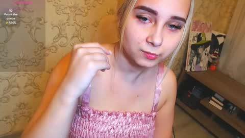 Snapshot of vikiwaitingforyou chatting on 15, 2, 2025 Vitoria online show from 15, 2, 2025