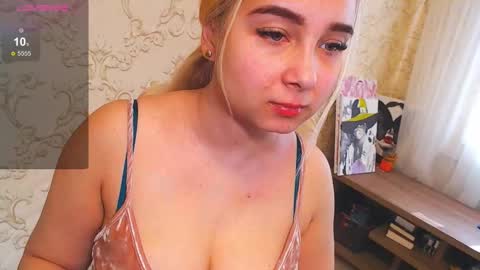 Snapshot of vikiwaitingforyou chatting on 17, 2, 2025 Vitoria online show from 17, 2, 2025