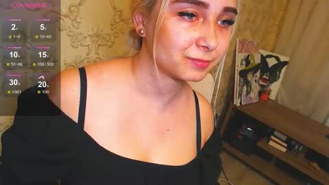 Snapshot of vikiwaitingforyou chatting on 19, 2, 2025 Vitoria online show from 19, 2, 2025