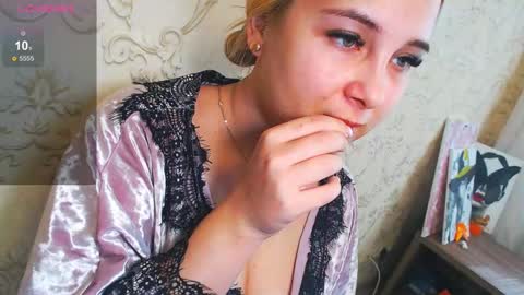 Snapshot of vikiwaitingforyou chatting on 10, 3, 2025 Vitoria online show from 10, 3, 2025