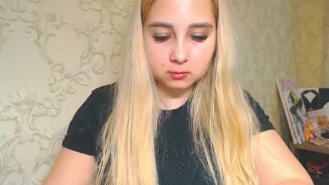 Snapshot of vikiwaitingforyou chatting on 20, 4, 2026 Vitoria online show from 20, 4, 2026
