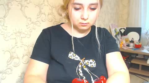 Snapshot of vikiwaitingforyou chatting on 25, 4, 2026 Vitoria online show from 25, 4, 2026