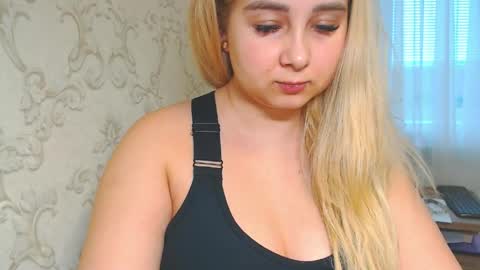 Snapshot of vikiwaitingforyou chatting on 30, 4, 2026 Vitoria online show from 30, 4, 2026