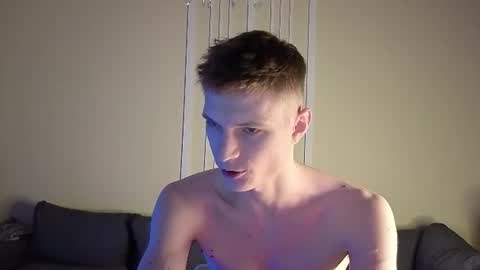 Snapshot of viksons chatting on 13, 6, 2026 Max online show from 13, 6, 2026