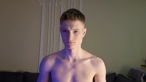 Snapshot of viksons chatting on 19, 6, 2026 Max online show from 19, 6, 2026