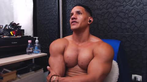 Viktor Herrera online show from 17, 9, 2025