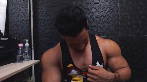 Viktor Herrera online show from 6, 10, 2025