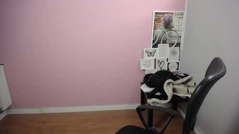 Snapshot of viktoria_lovely chatting on 18, 1, 2025 viktoria_lovely online show from 18, 1, 2025