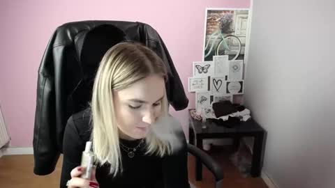 viktoria_lovely online show from 17, 10, 2025