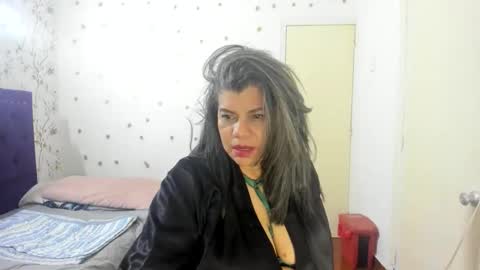 Snapshot of vikyadams chatting on 1, 5, 2026 VIKY ADAMS online show from 1, 5, 2026