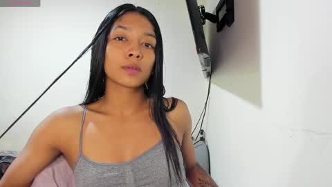 Snapshot of vinaly_y chatting on 6, 5, 2026 Vinaly online show from 6, 5, 2026