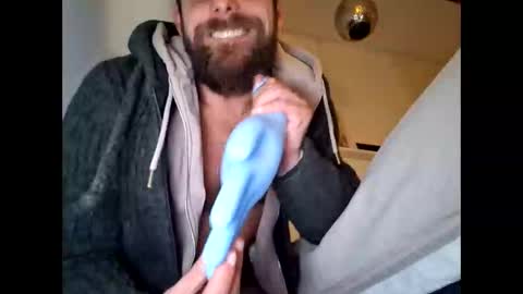 Snapshot of vince111101 chatting on 25, 11, 2025 vince111101 online show from 25, 11, 2025