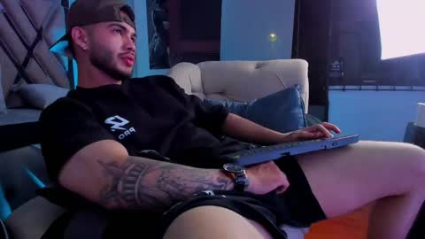 Vincent online show from 4, 6, 2026