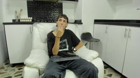 Vincent online show from 8, 12, 2024