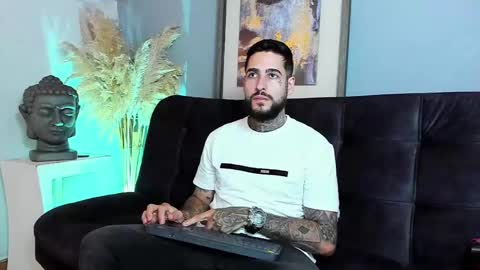 Vincent Sartori online show from 24, 11, 2025