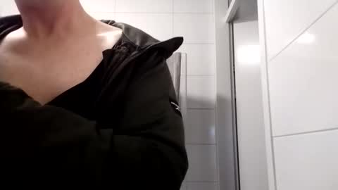 Snapshot of vinceplayer1992 chatting on 28, 11, 2025 Loved online show from 28, 11, 2025