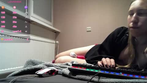 Snapshot of vine_princess chatting on 13, 9, 2025 Vine Princess online show from 13, 9, 2025