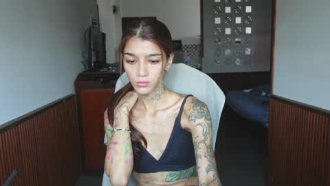 vinkitinkii online show from 4, 4, 2026