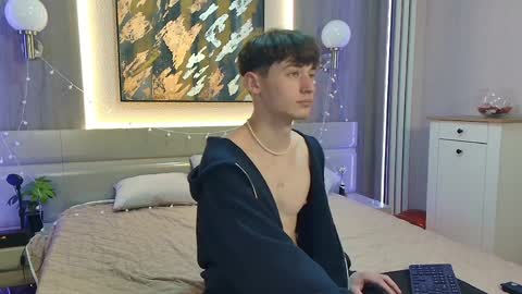 Vinsant online show from 10, 4, 2026