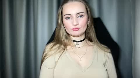 Snapshot of viola_1 chatting on 14, 12, 2024 Funny girl online show from 14, 12, 2024