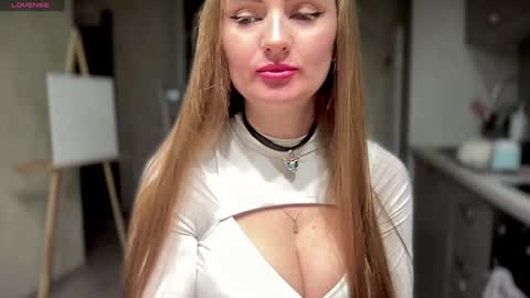 Snapshot of viola_1 chatting on 8, 1, 2025 Funny girl online show from 8, 1, 2025