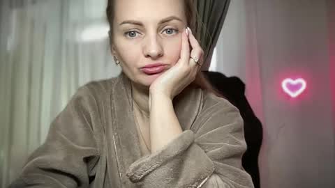 Snapshot of viola_1 chatting on 18, 2, 2025 Funny girl online show from 18, 2, 2025
