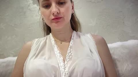 Snapshot of viola_1 chatting on 24, 9, 2025 Funny girl online show from 24, 9, 2025