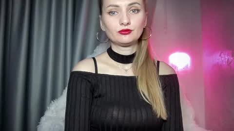 Funny  girl online show from 28, 10, 2025