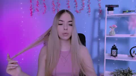 viola_sweet_ online show from 15, 6, 2026