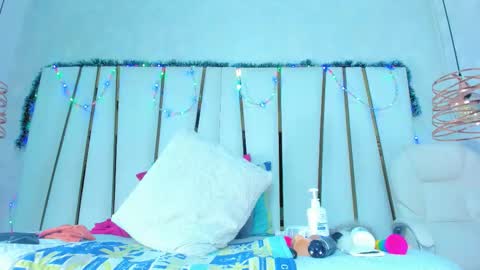 violeet_gray online show from 5, 12, 2025